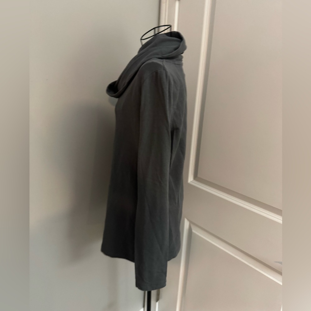 Lands’ End Cowl Gray Long Sleeve Top Size Small - Picture 2 of 4